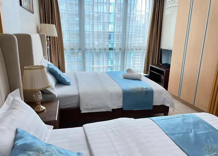 One Uptown Apartment *