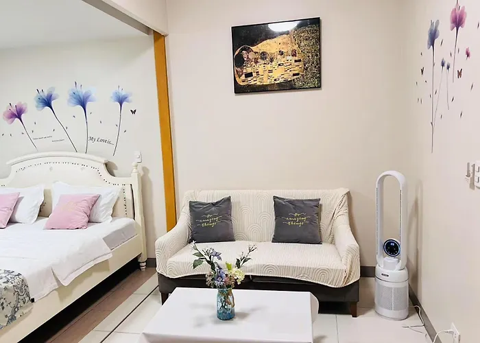 Apartment One Uptown *