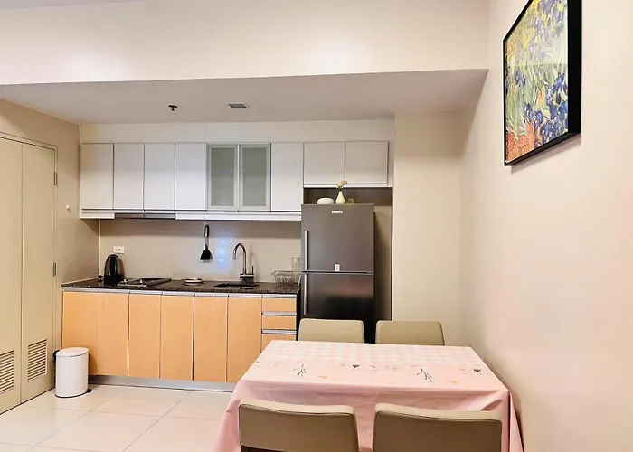 One Uptown Apartment *
